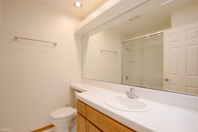 Building Photo - 3 br, 2 bath House - 1575 Via Paloma