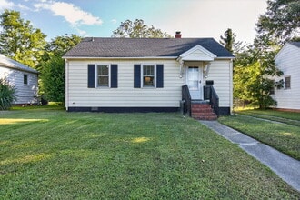 Building Photo - 214 Hickory Ave