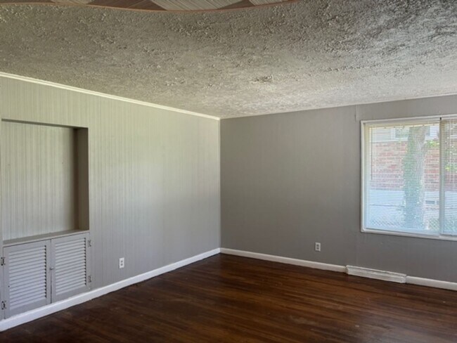 Foto del edificio - Lovely 3-bedroom Home Available for Rent