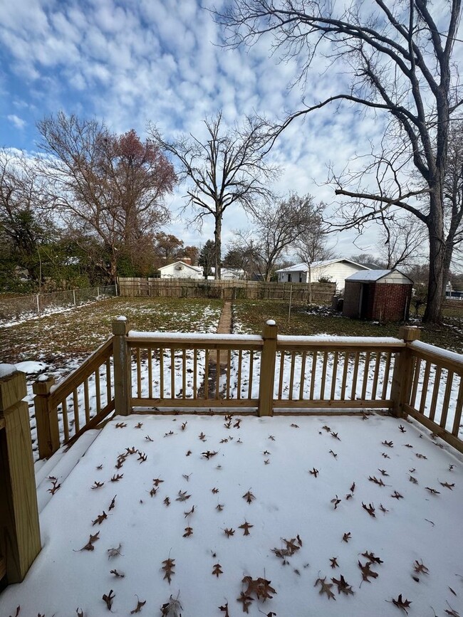 Building Photo - Move in Ready