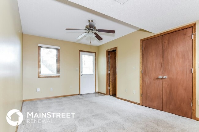 Building Photo - 207 Mesa Dr