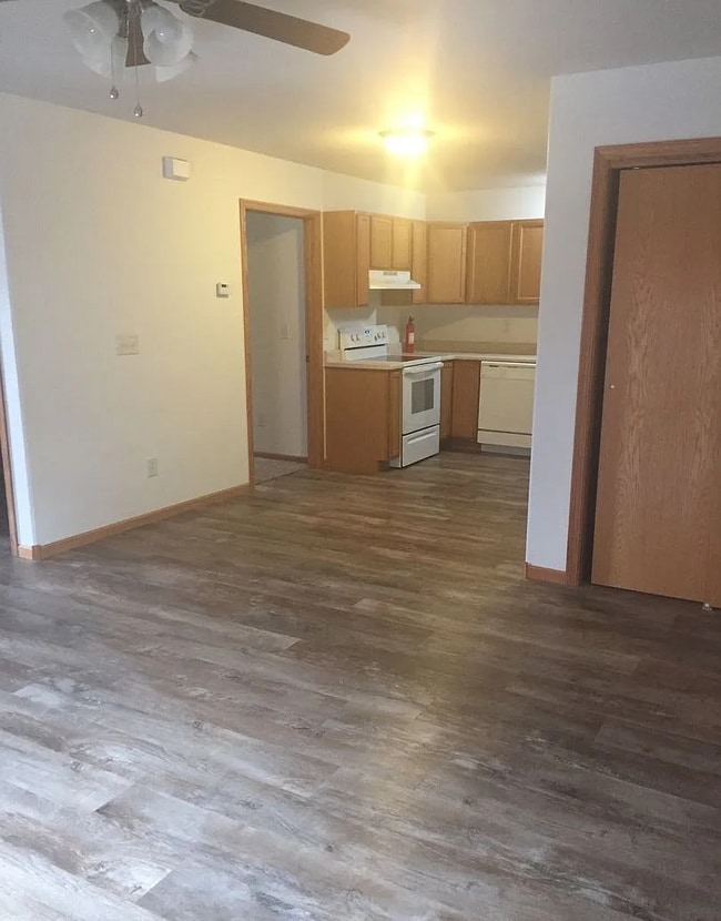 Building Photo - 873 E Minnesota St