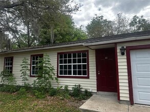 Building Photo - 417 Water Rd