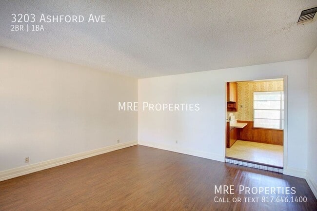 Foto del edificio - 3203 Ashford Ave