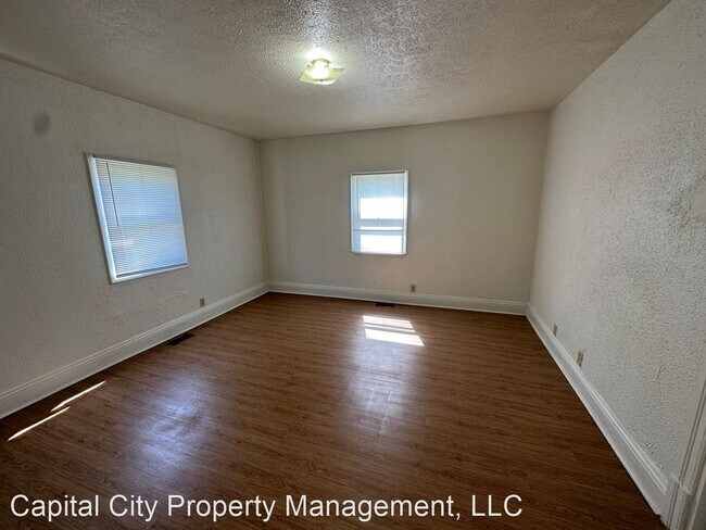Foto del edificio - 4 br, 1 bath House - 2201 E. Laurel