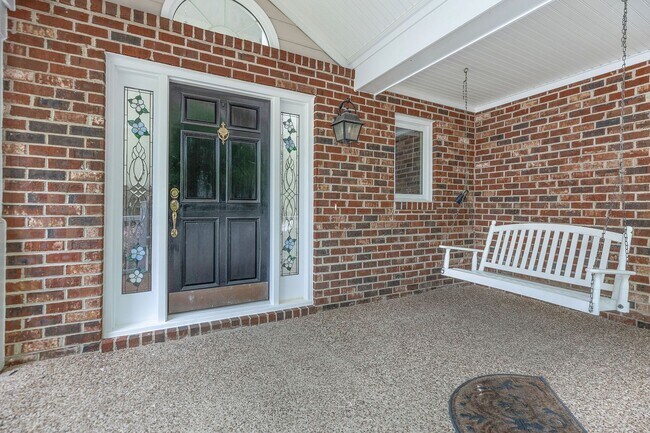 Foto del edificio - FABULOUS NEWLY RENOVATED WOODLAKE HOME