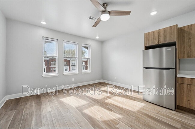 Building Photo - 1149 S 52nd St
