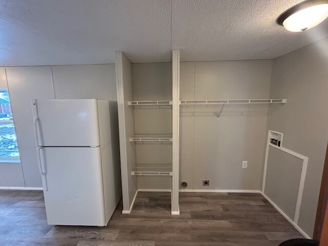 Building Photo - 111 S Cedar Dr