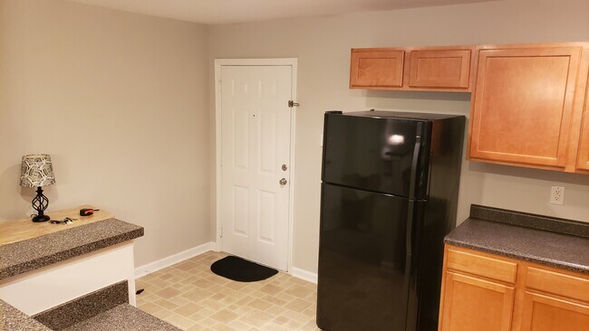 Foto del edificio - 5238 Hilltop Rd