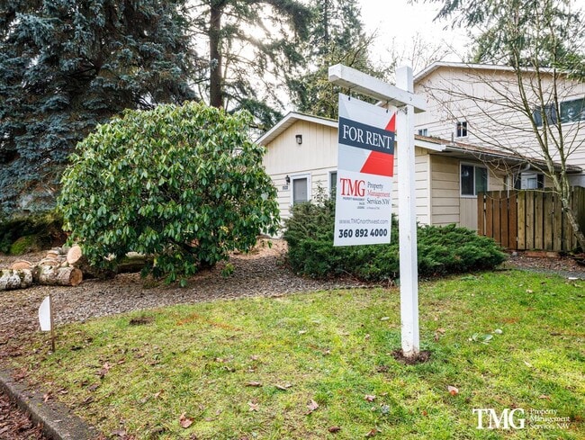 Building Photo - Great 2BD Condo in Fantastic Cascade Park Location!