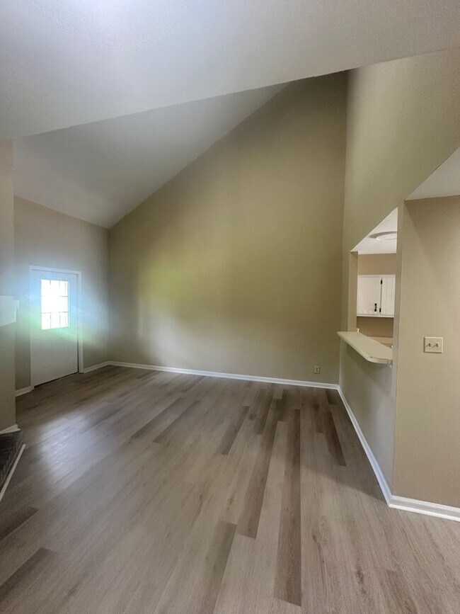 Foto del edificio - 2 Bedroom/2 Bath Townhome in Valdosta