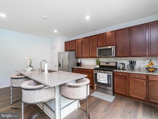 Foto del edificio - 3632 Chippendale Cir
