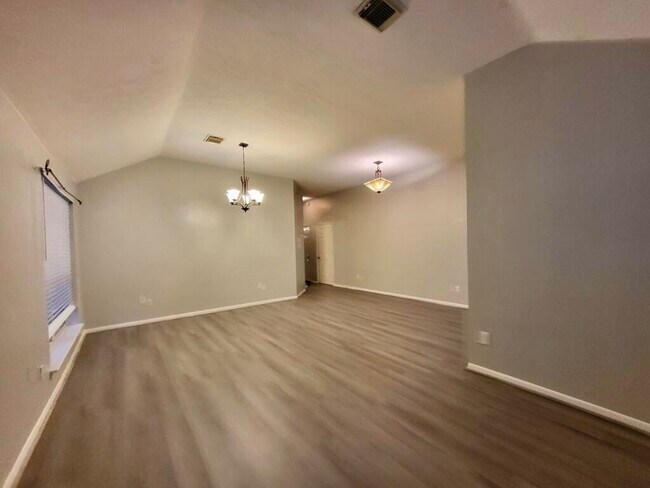 Building Photo - 10611 Sunswept Fields Ln
