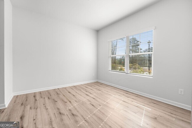 Foto del edificio - 100 Petunia Ct