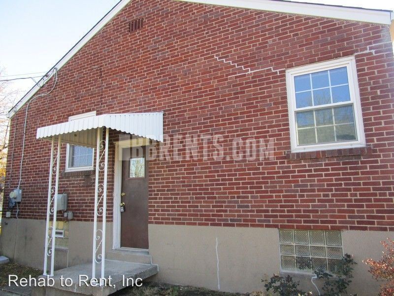 Building Photo - 583 Smiley Ave