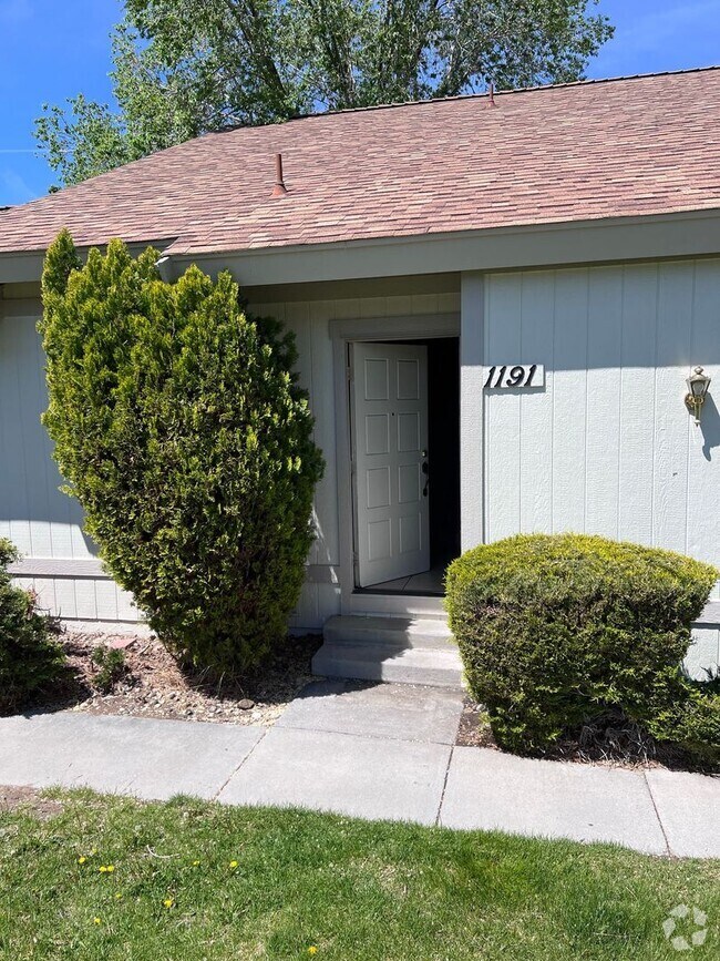 Building Photo - 1191 Rayburn Dr