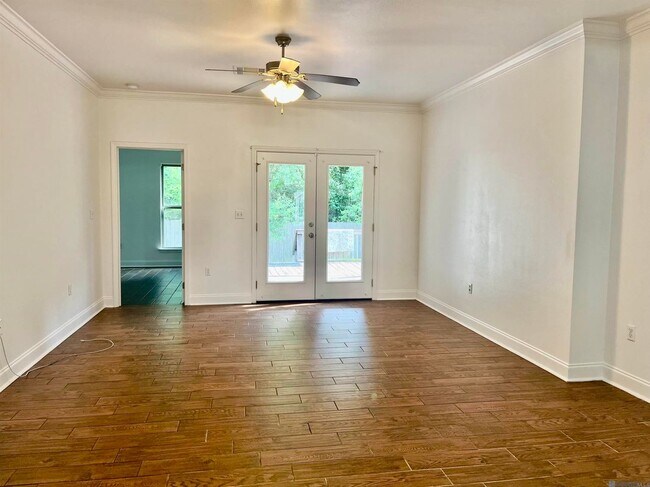 Building Photo - 10836 Field Pointe Dr