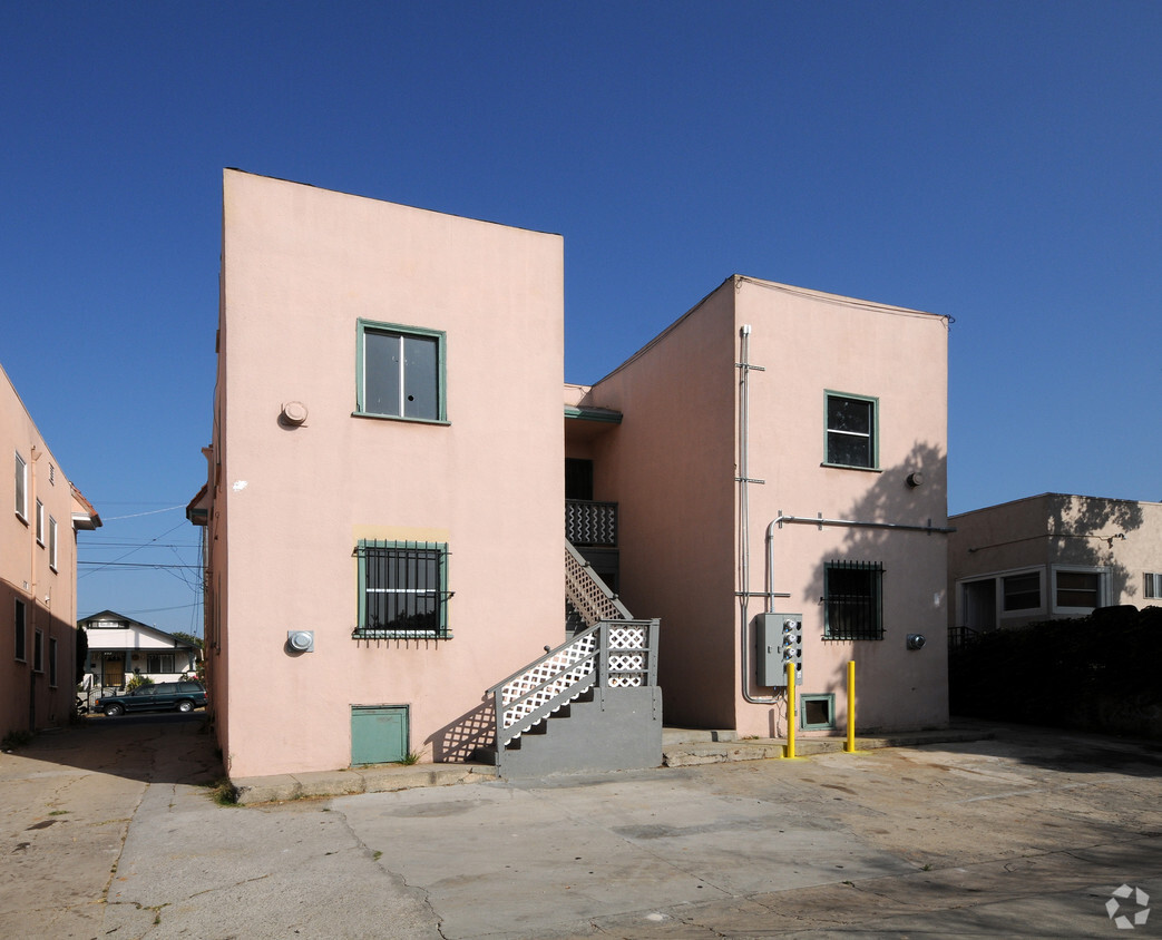 Foto del edificio - 550 S Grande Vista Ave