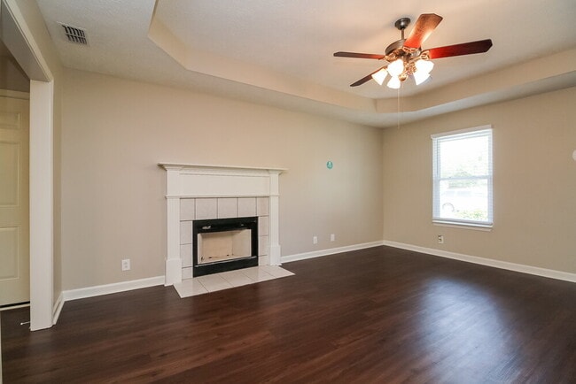 Building Photo - 1231 Azure Way