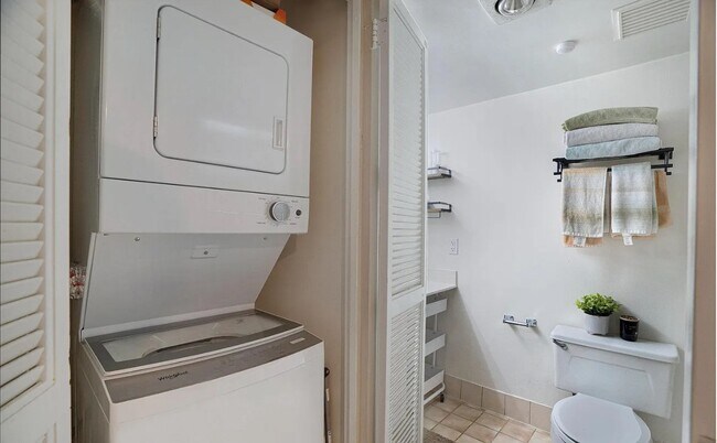 Photo - 1808 Old Meadow Rd Apartment