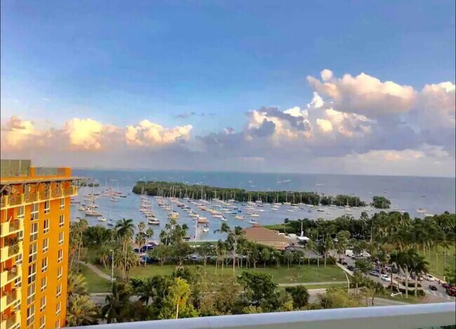 Building Photo - 2889-1001 McFarlane Rd