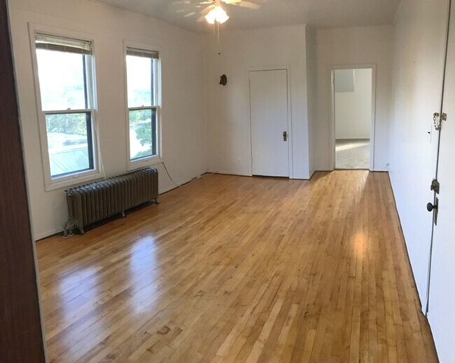 Foto del edificio - 215 N 6th St