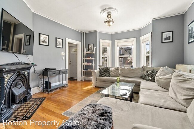 Building Photo - 2 br, 1 bath House - 92 Oakton Ave #1