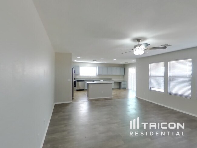 Foto del edificio - 4613 E Whitehall Dr