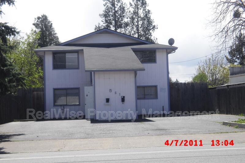 Primary Photo - 561 SW G St