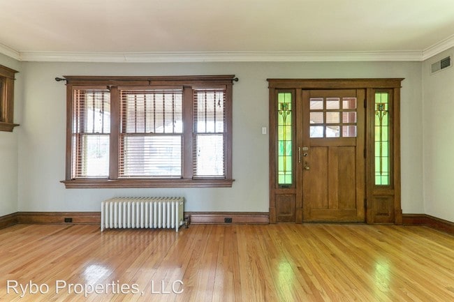 Building Photo - 3 br, 2 bath House - 6315 Alamo Ave