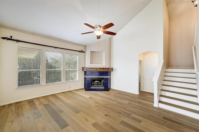 Building Photo - 211 Manchester Ln