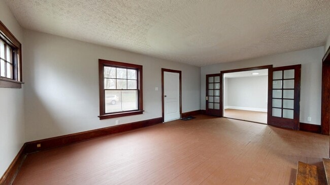 Building Photo - Akron 4 Bedroom Single Family Home