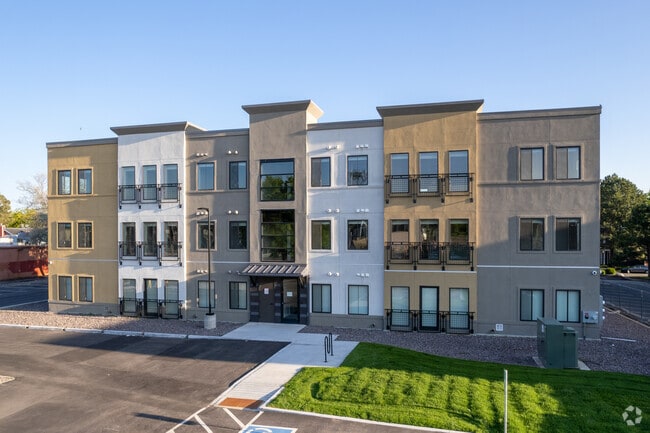 Building Photo - 10020 E Girard Ave