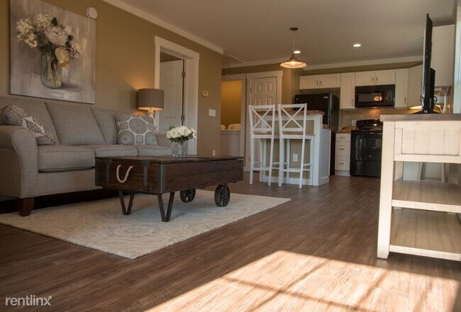 Foto del edificio - 1 br, 1 bath Apartment - 34B Joe Jenkins Rd