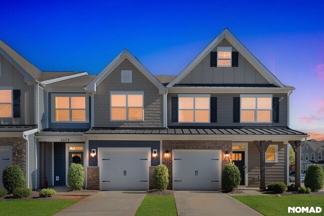 Foto del edificio - 5543 Harris Cove Dr