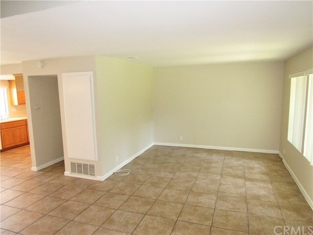 Building Photo - 3000 N Woods St