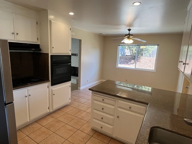 3-Bedroom San Pablo Home in Tara Hills Nei... - 3-Bedroom San Pablo Home in Tara Hills Nei...