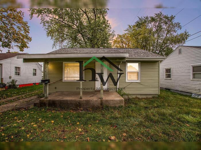 Primary Photo - 250 N Albert Ave