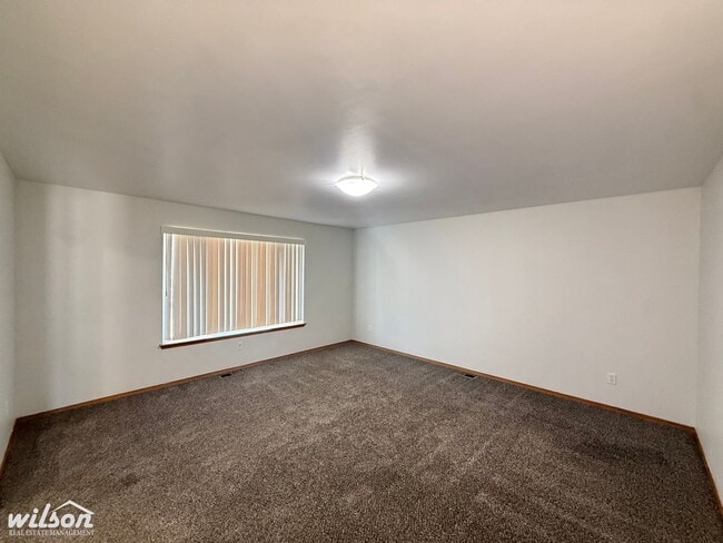 Building Photo - 7400 Richey Rd