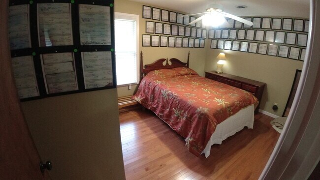Foto del edificio - 1725 Pinebrook Dr