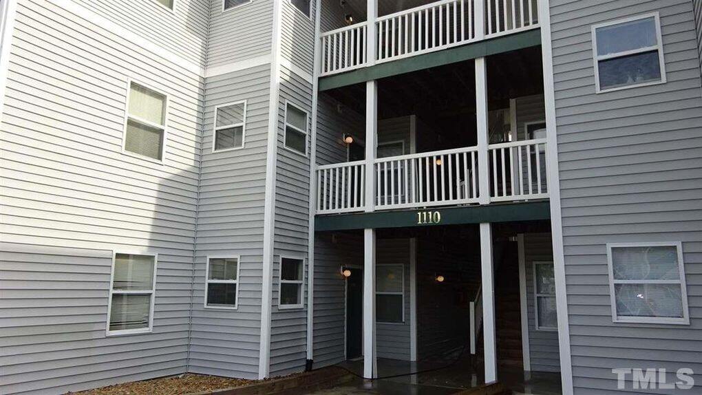 Primary Photo - 1110 Carlton Avenue, Unit 204 - D