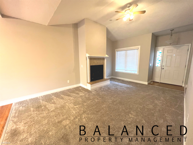 Building Photo - 3 br, 3.5 bath House - 4333 NW 53rd Ter