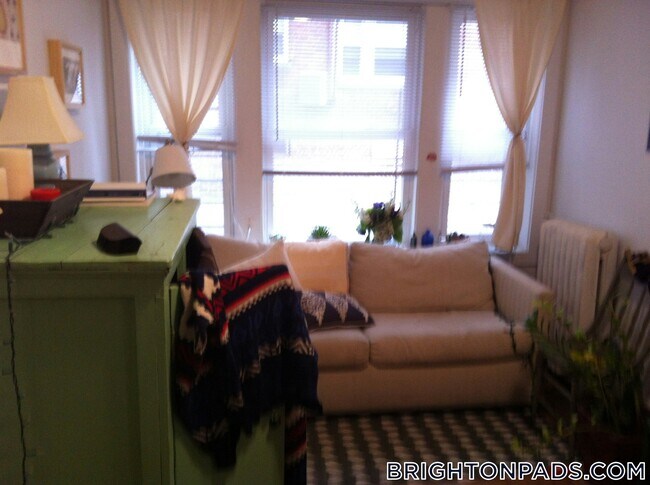 Foto del edificio - 1615 Commonwealth Ave