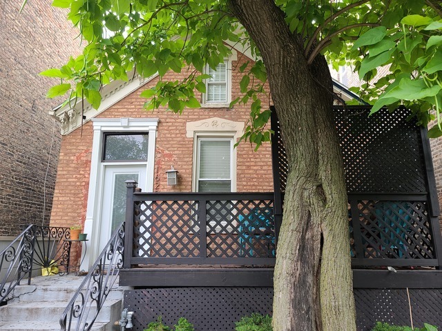 Primary Photo - 1629 S California Ave
