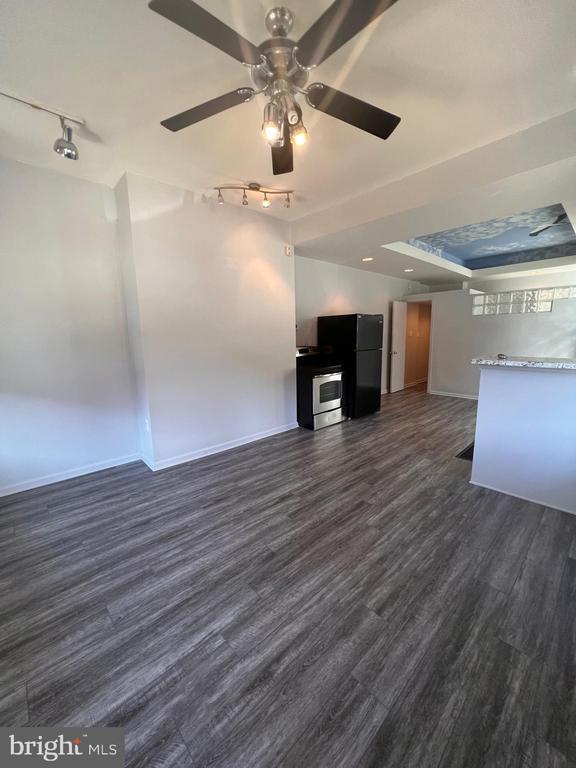 Foto del edificio - 1315 W Porter St