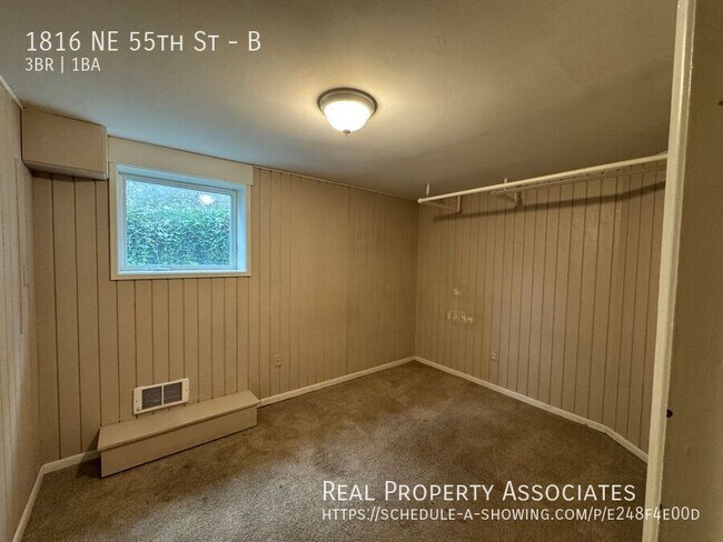 Foto del edificio - 1816 NE 55th St