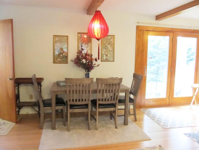 Foto del edificio - 8903 E Gull Lake Dr