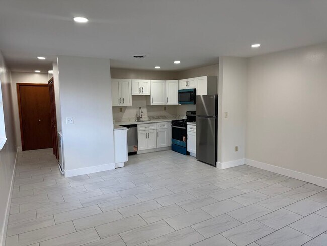 Foto del edificio - 1748 Jancey St