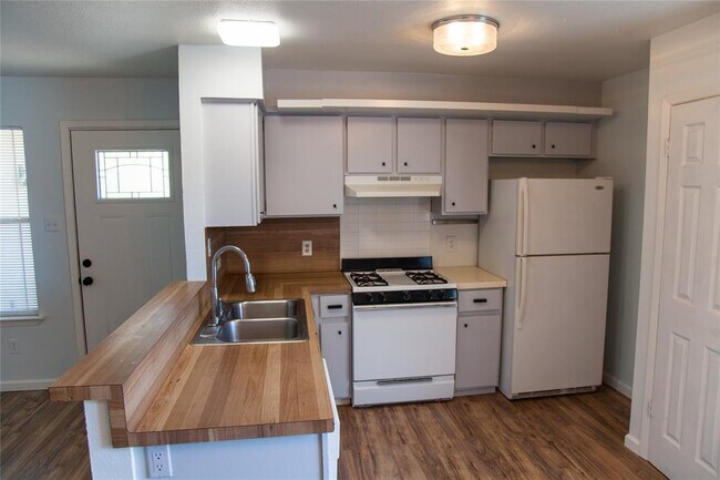 Foto del edificio - 5300 Indio Cove