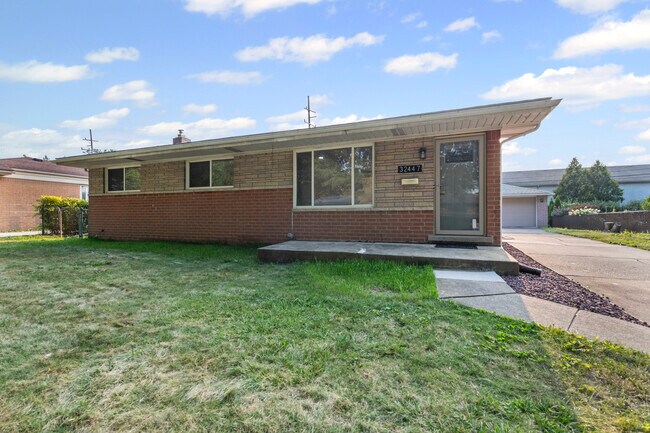 Foto del edificio - 32447 Hawthorne Dr